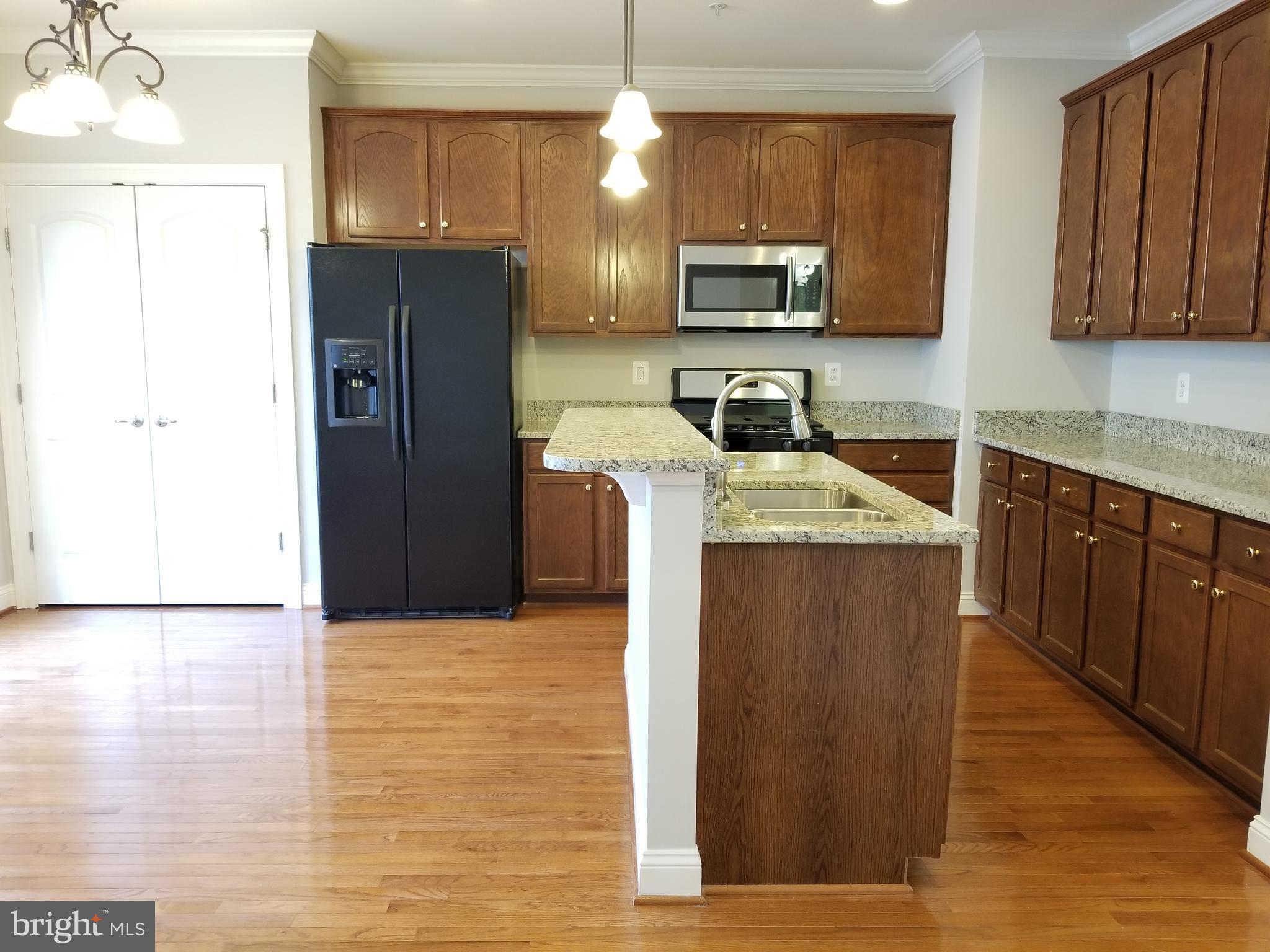 643 PULLMAN PLACE