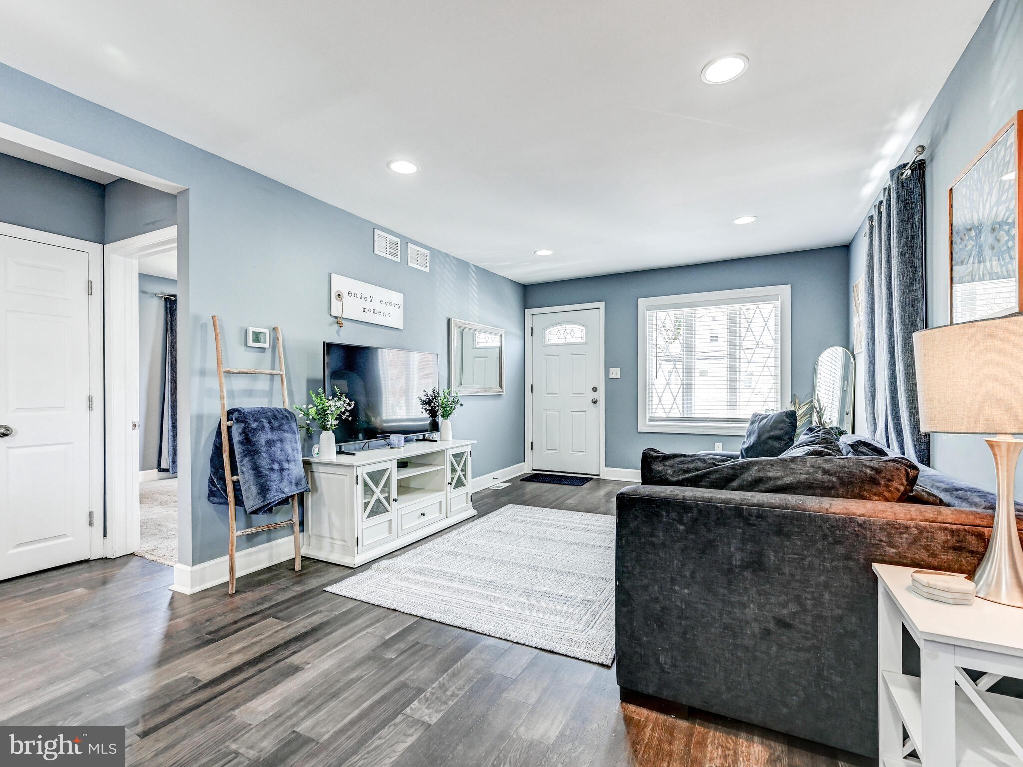 PARKVILLE HEIGHTS - Residential