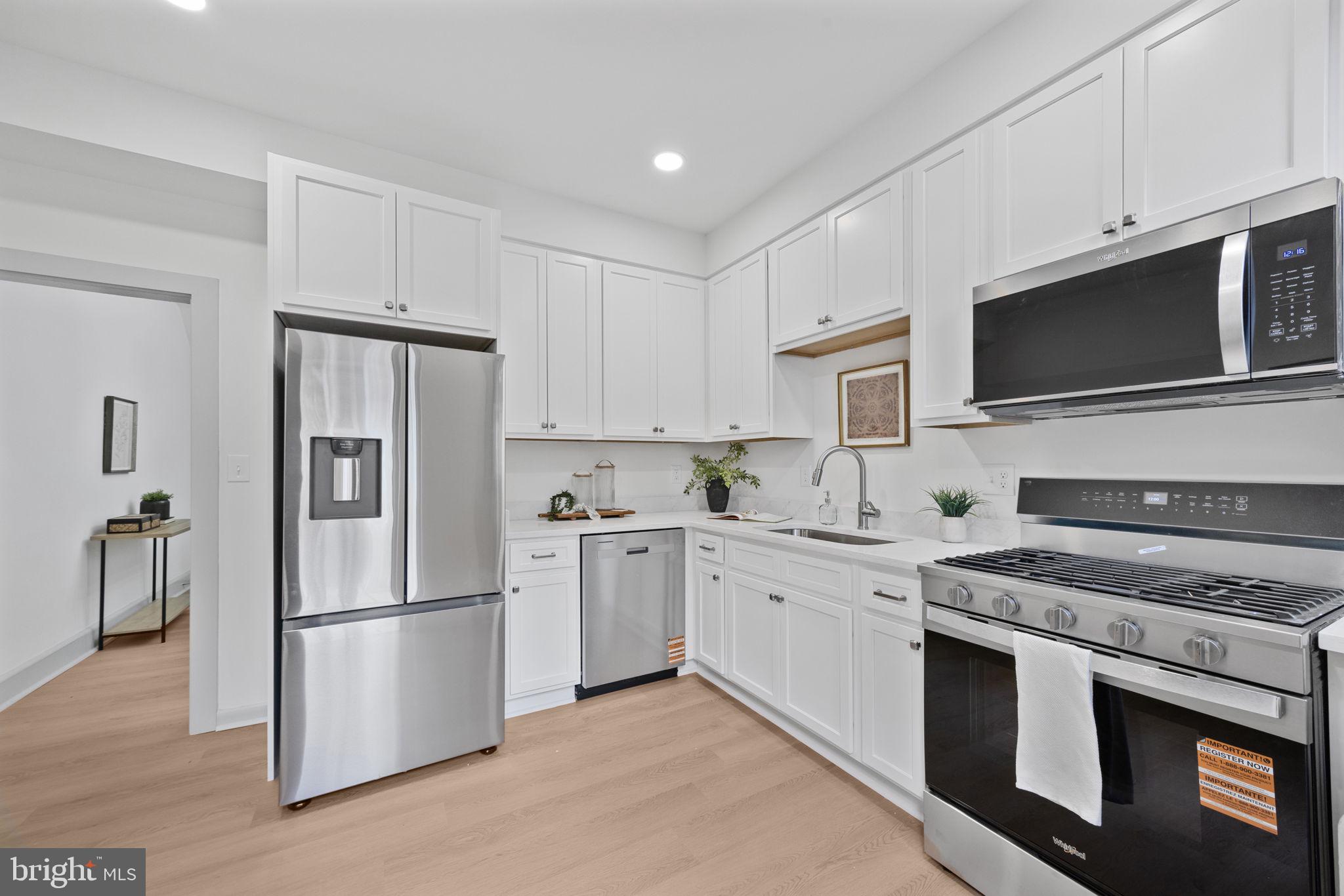 WYMAN PARK HAMPDEN - Residential