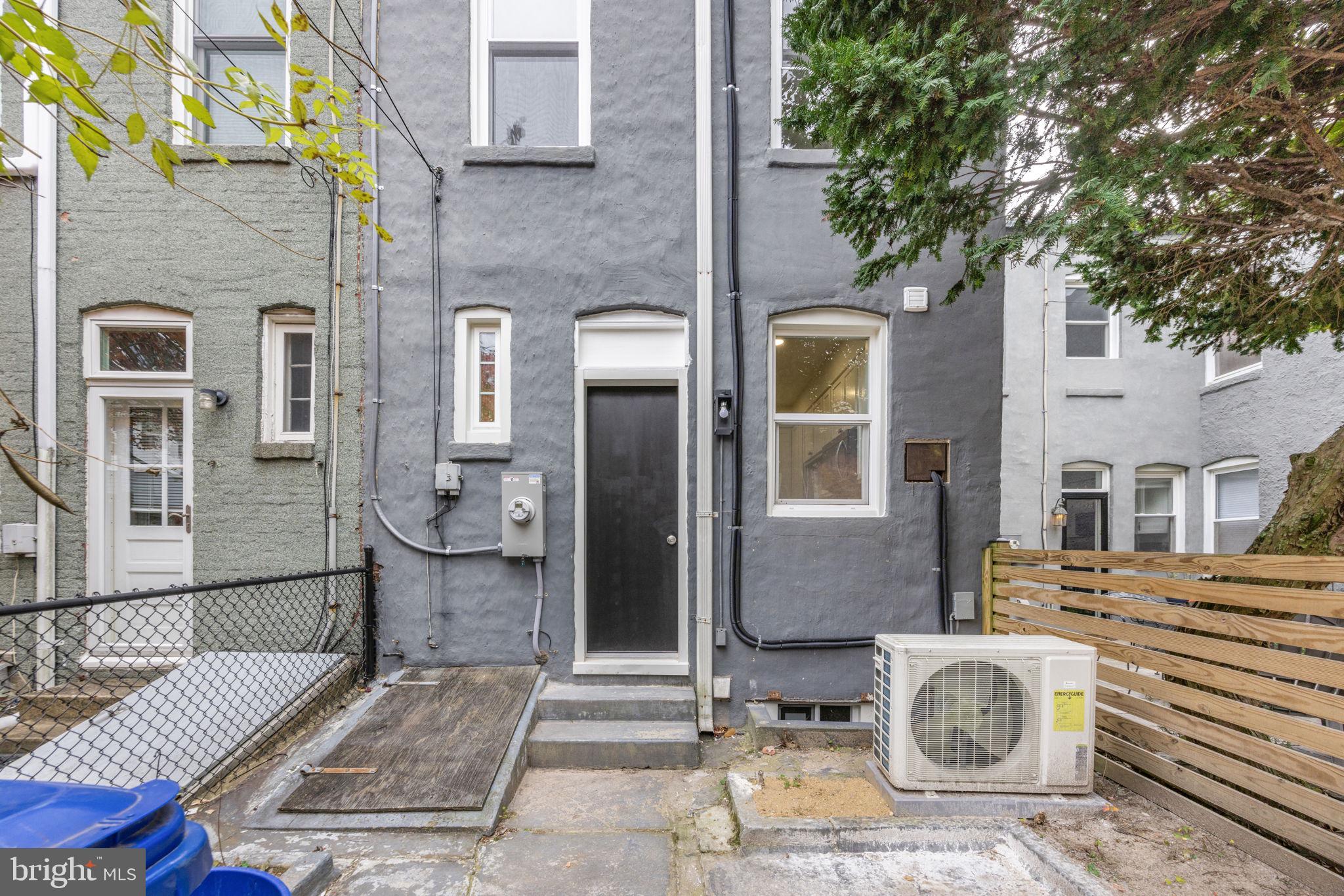 WYMAN PARK HAMPDEN - Residential