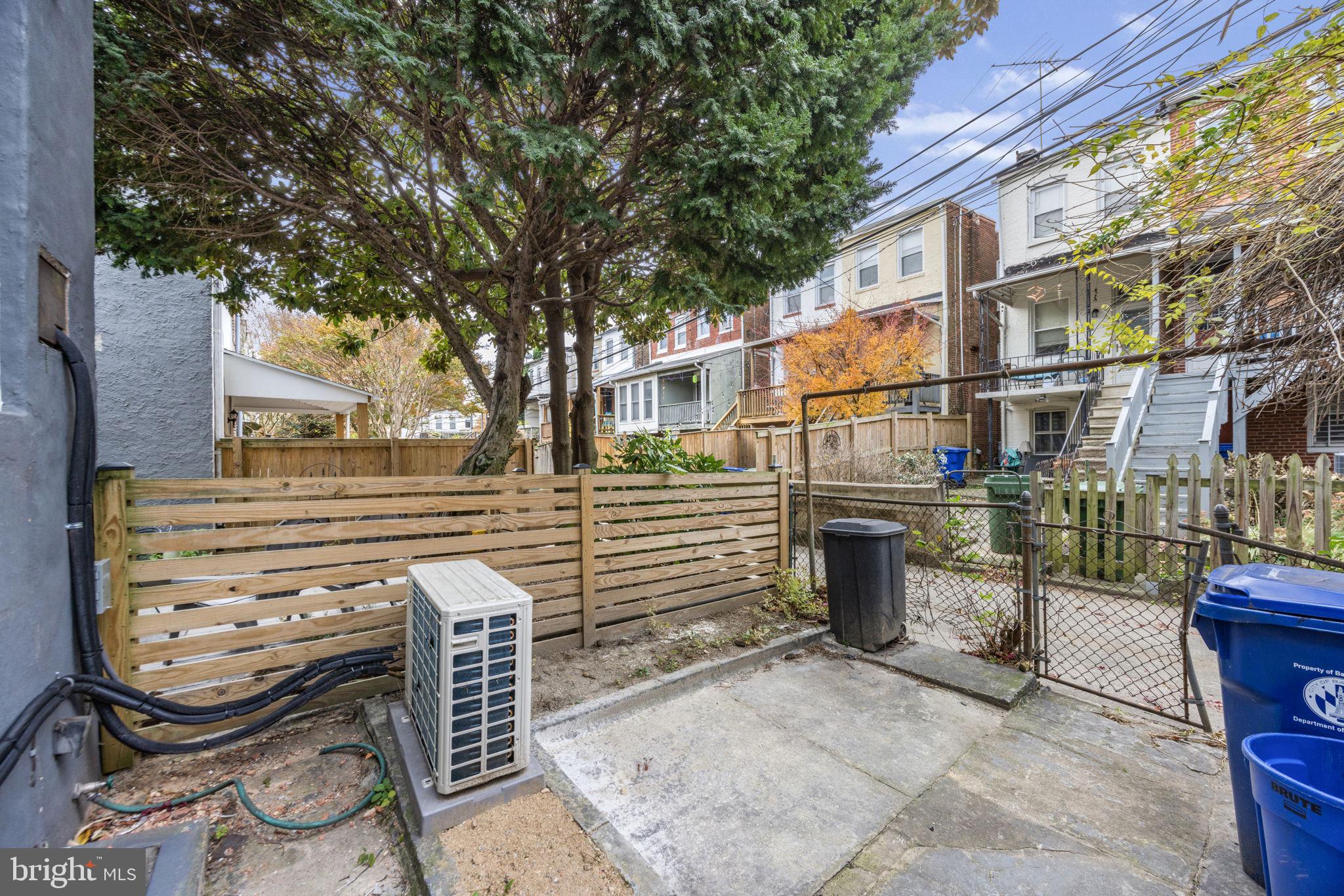 WYMAN PARK HAMPDEN - Residential