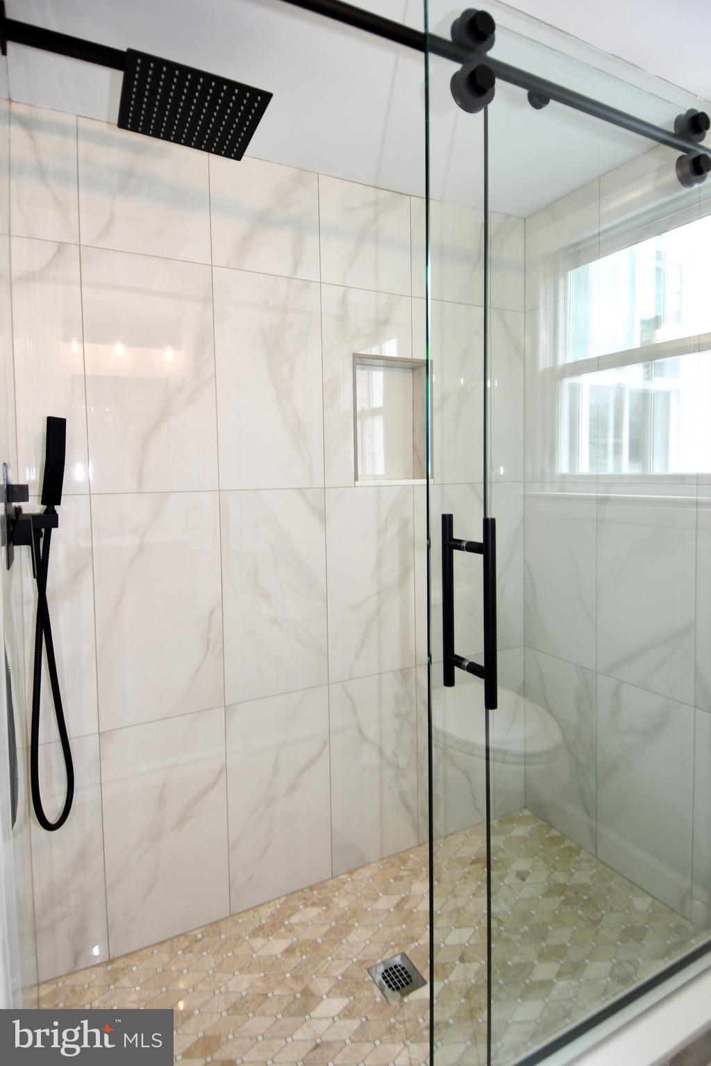 OLD TOWN - Residential Lease