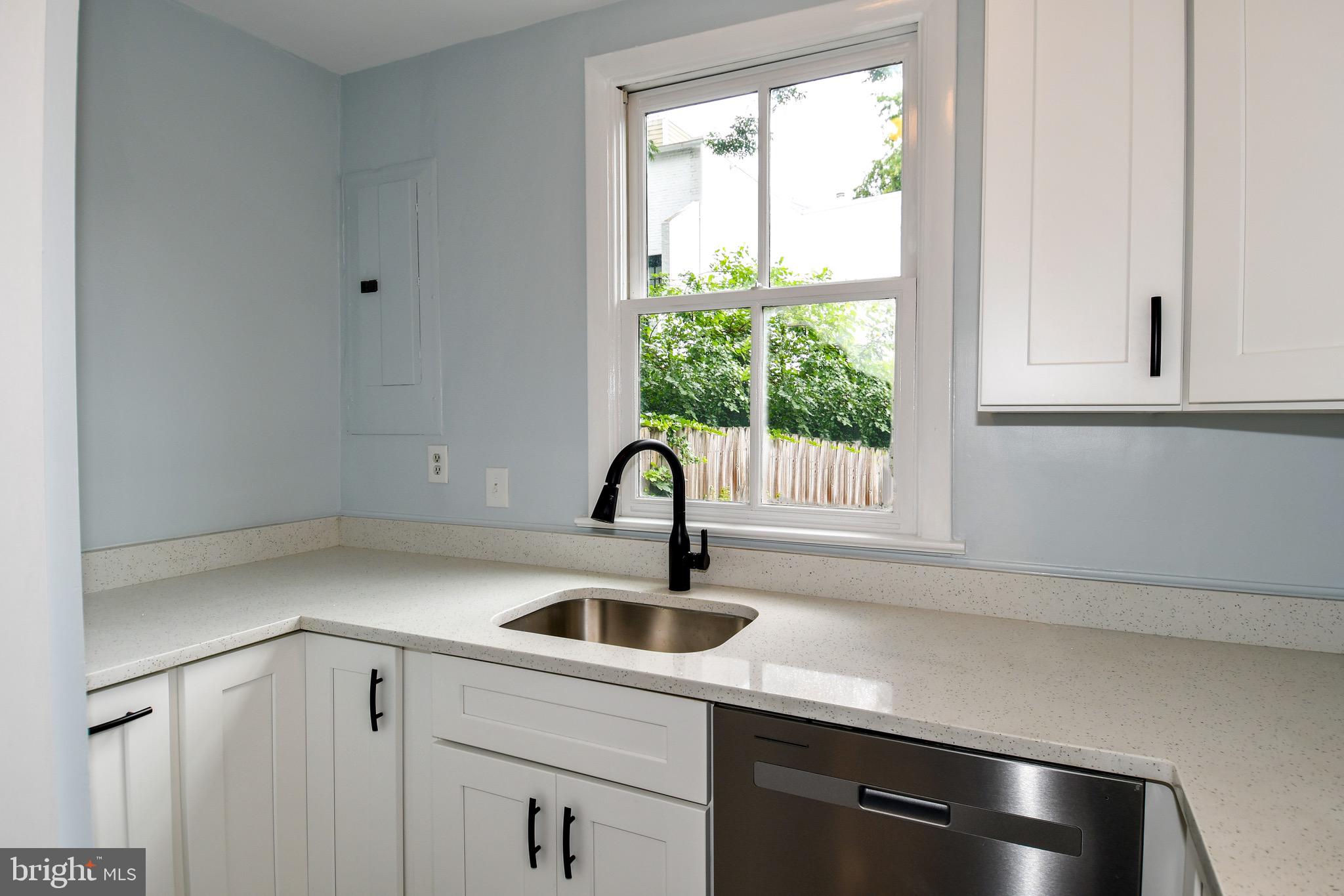 OLD TOWN - Residential Lease