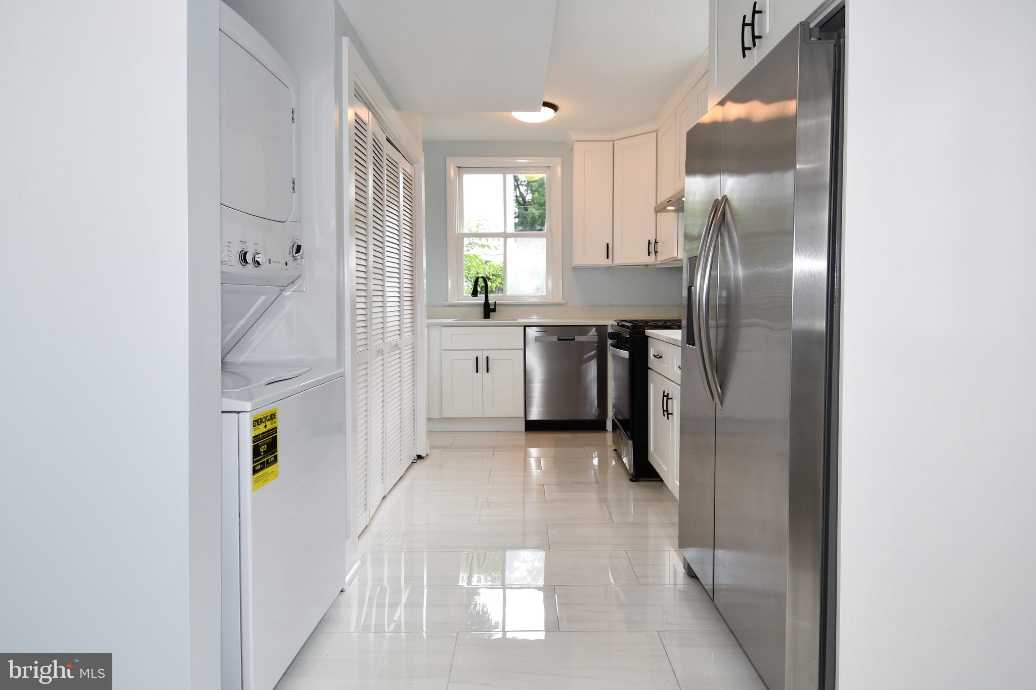 OLD TOWN - Residential Lease