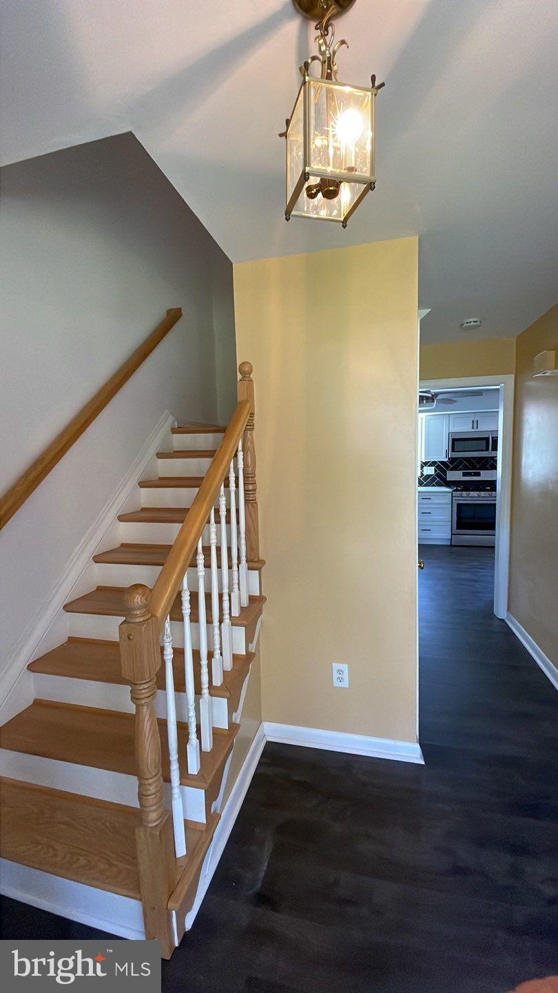 MOUNT HEBRON - Residential Lease