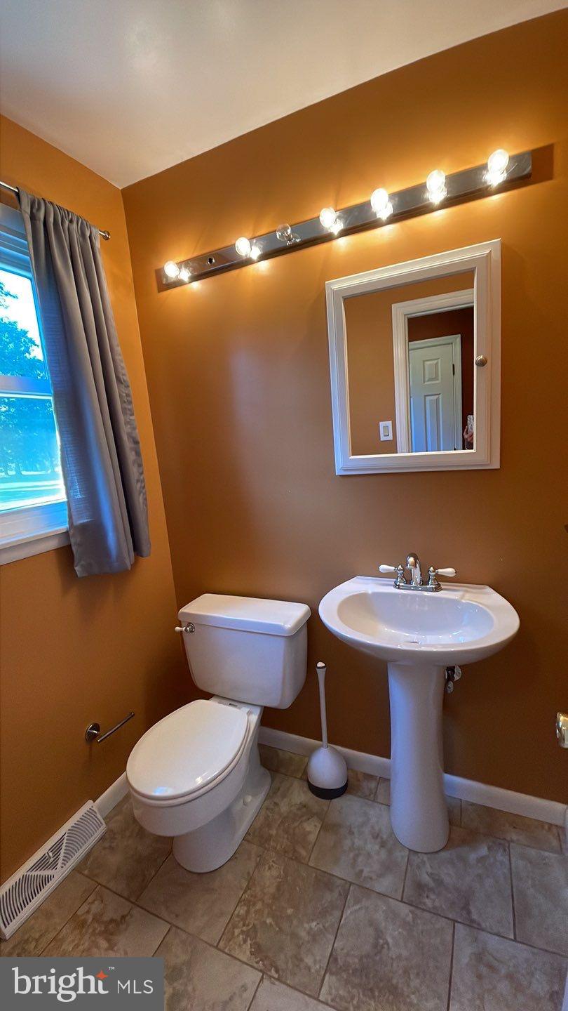 MOUNT HEBRON - Residential Lease