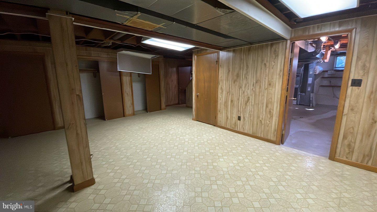 MOUNT HEBRON - Residential Lease