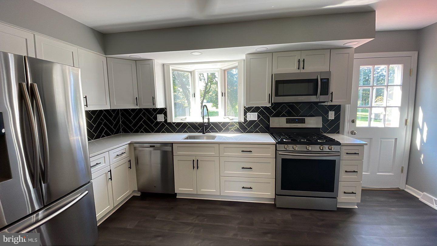 MOUNT HEBRON - Residential Lease