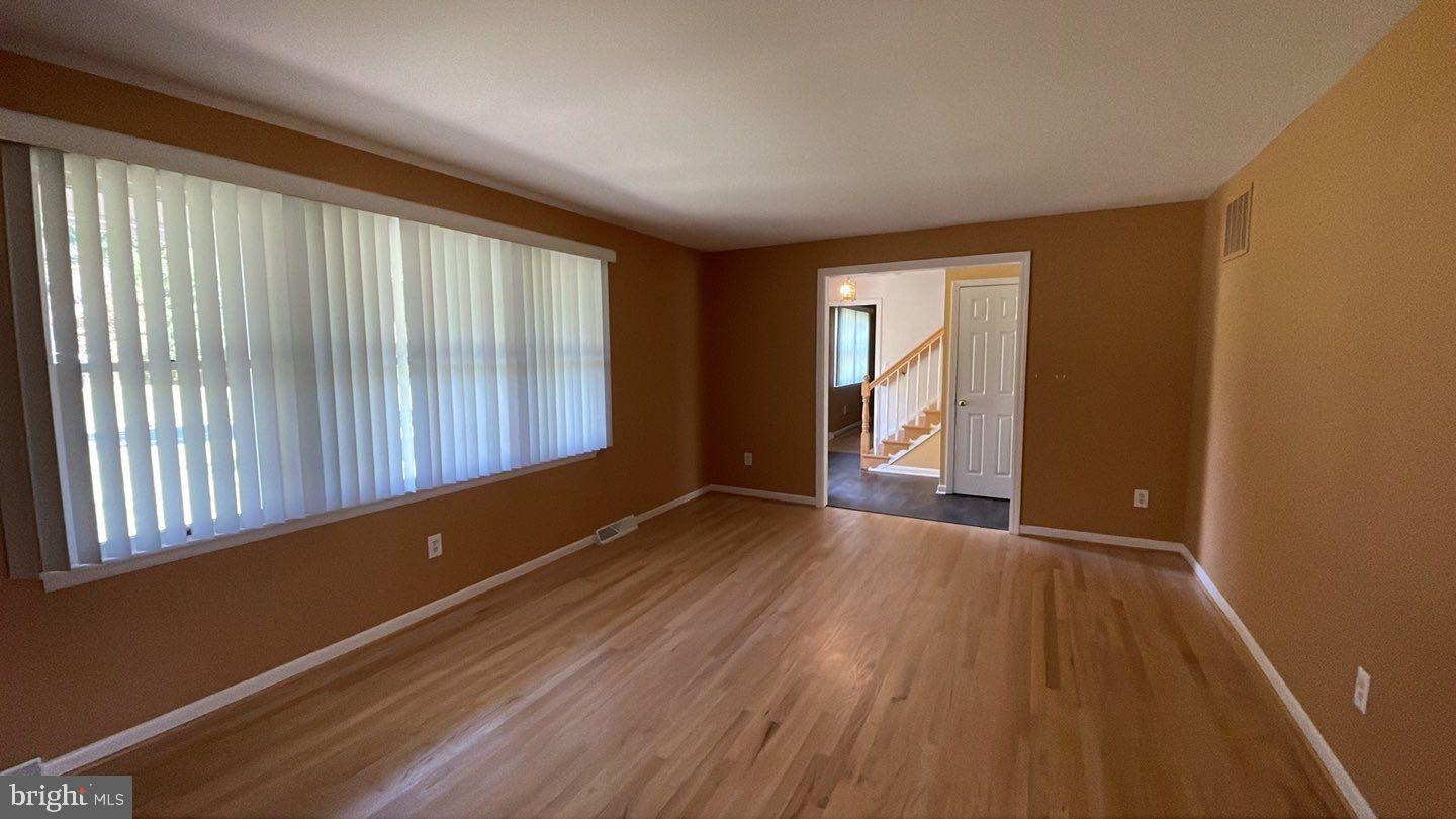 MOUNT HEBRON - Residential Lease