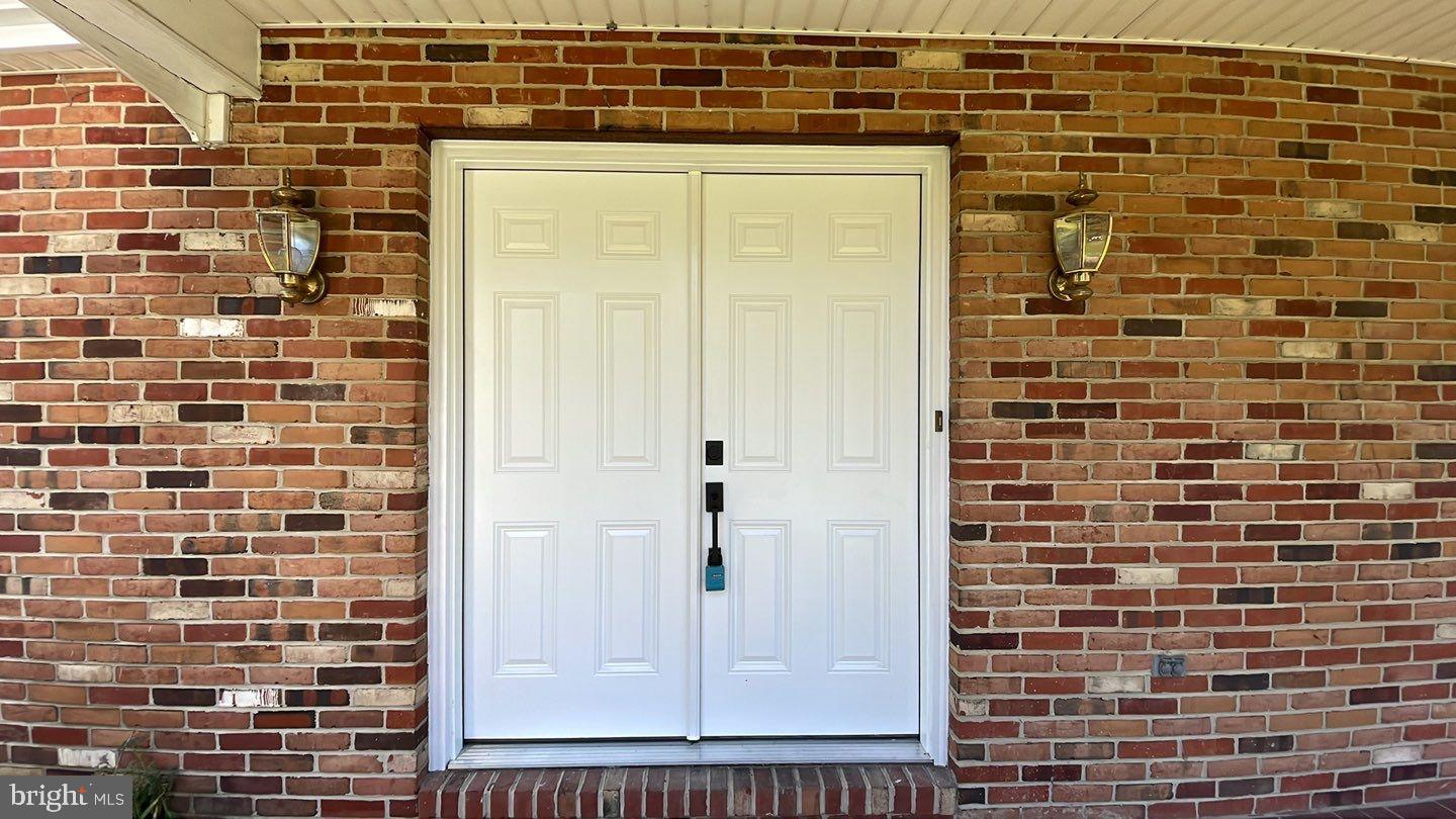 MOUNT HEBRON - Residential Lease