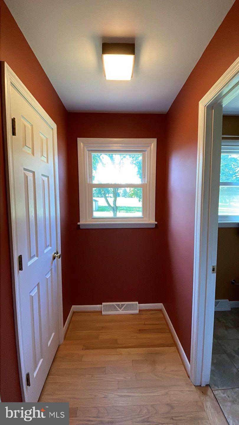 MOUNT HEBRON - Residential Lease