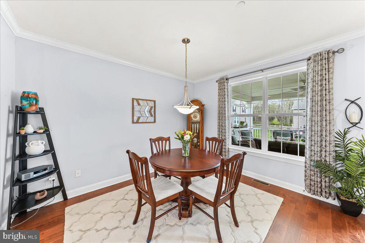 VILLAGE GREENE - Residential