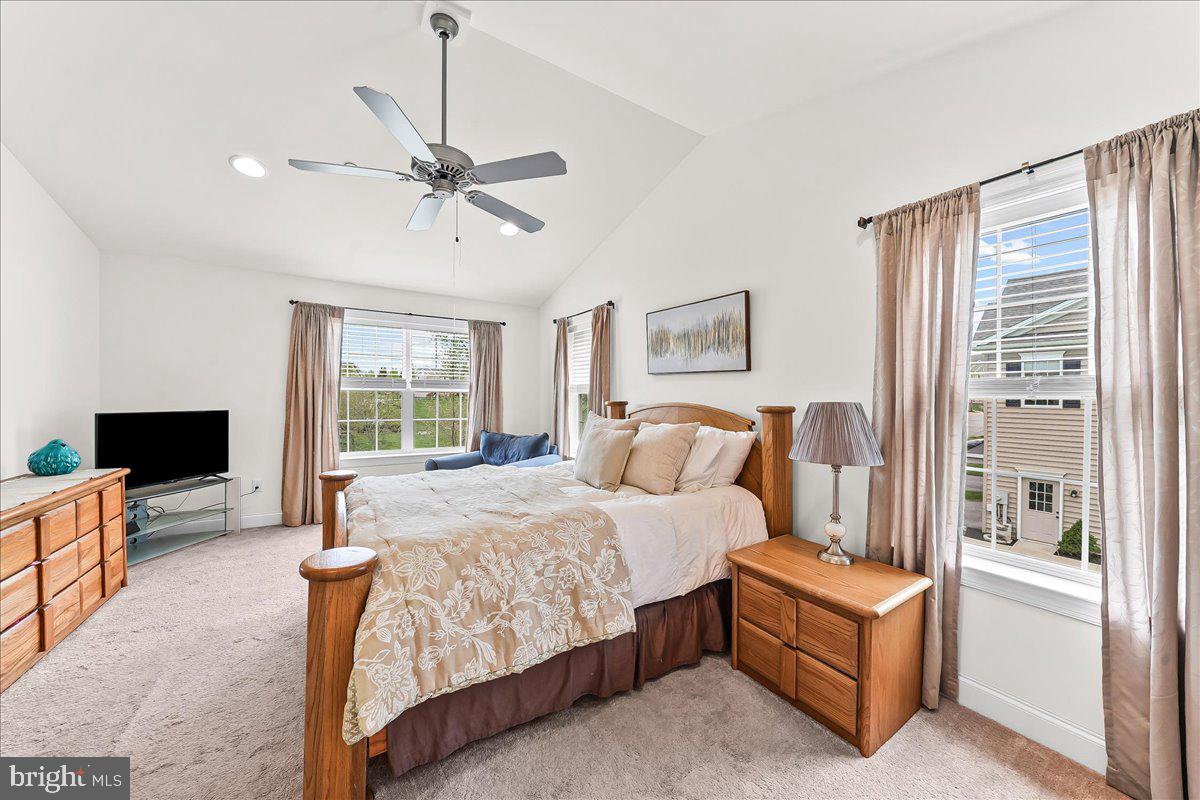 VILLAGE GREENE - Residential