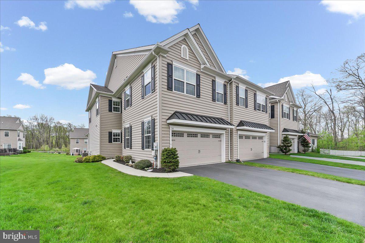 VILLAGE GREENE - Residential