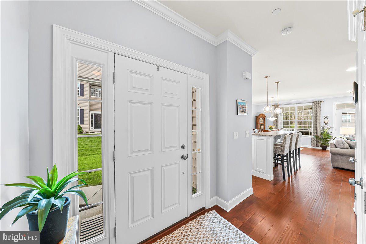 VILLAGE GREENE - Residential