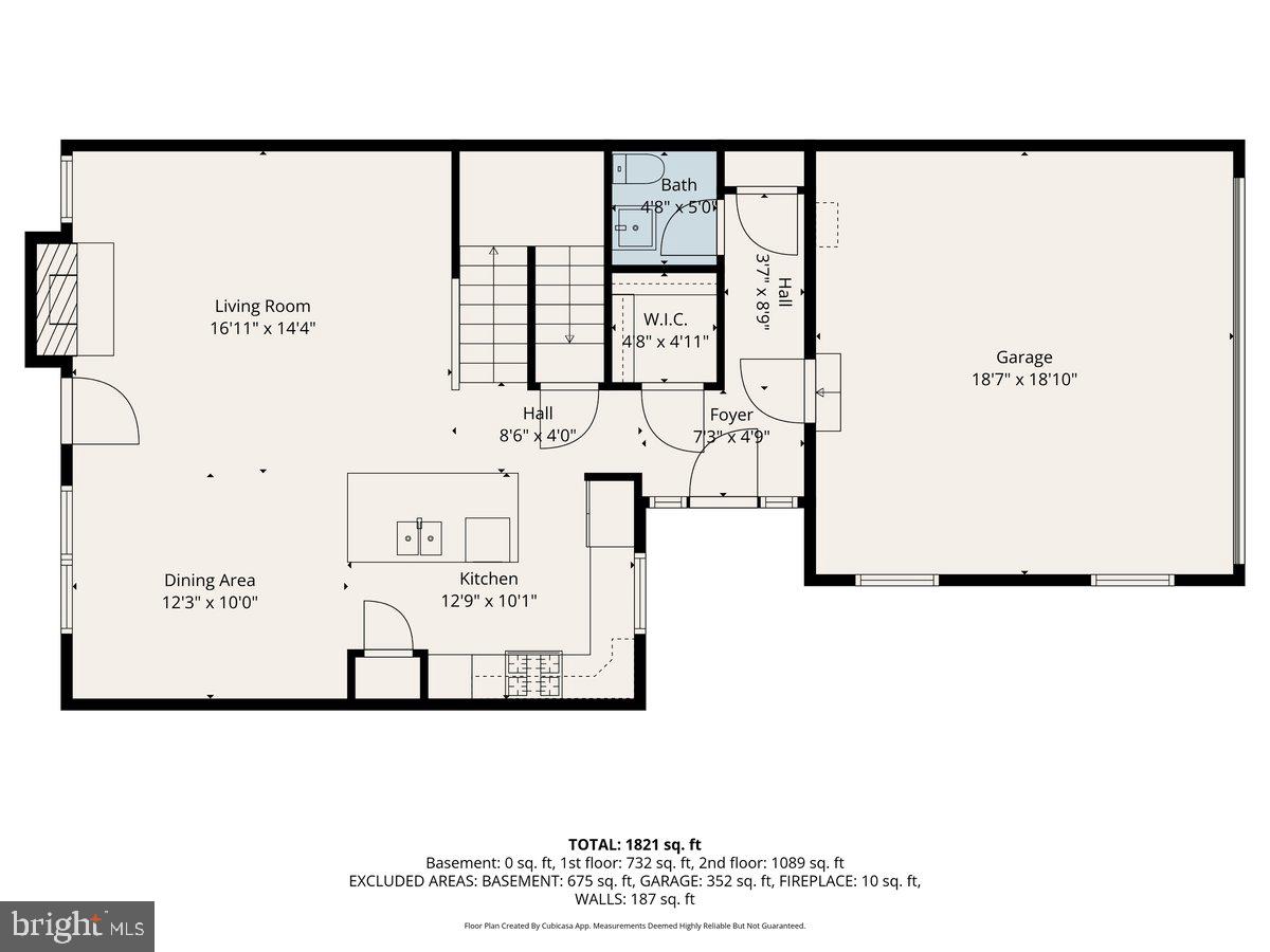 VILLAGE GREENE - Residential
