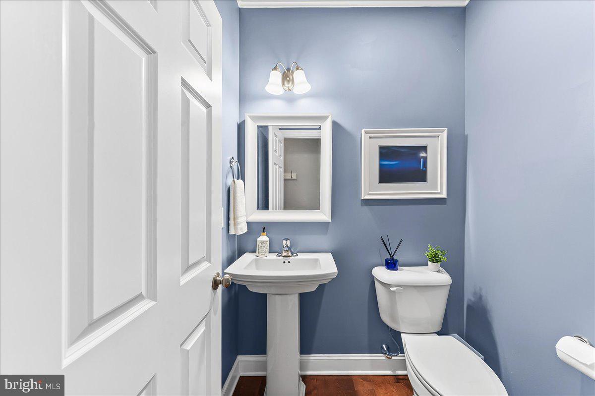 VILLAGE GREENE - Residential