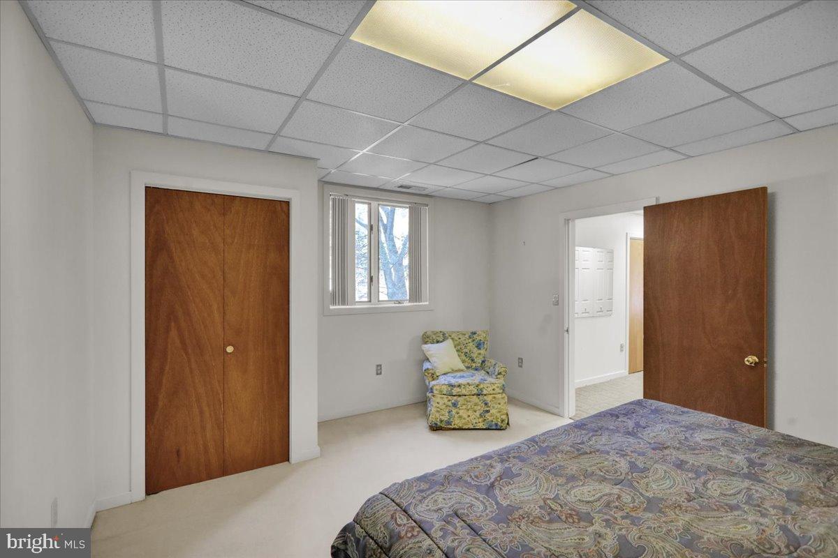 HESSIAN PINES - Residential