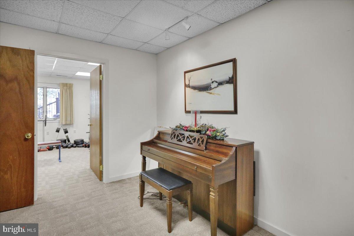 HESSIAN PINES - Residential