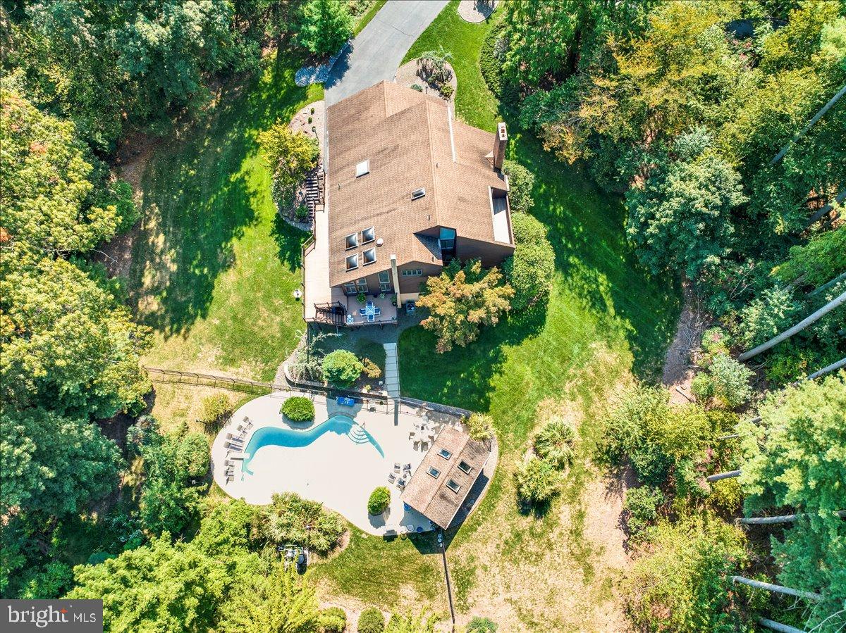 HESSIAN PINES - Residential