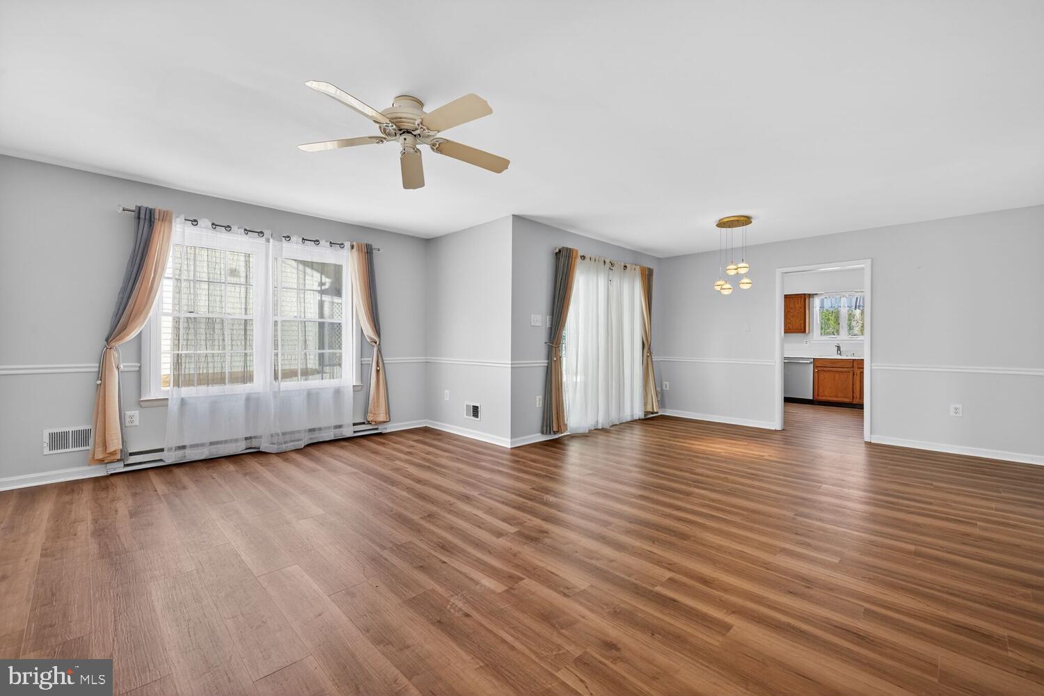 CRESTWOOD VILLAGE - Residential