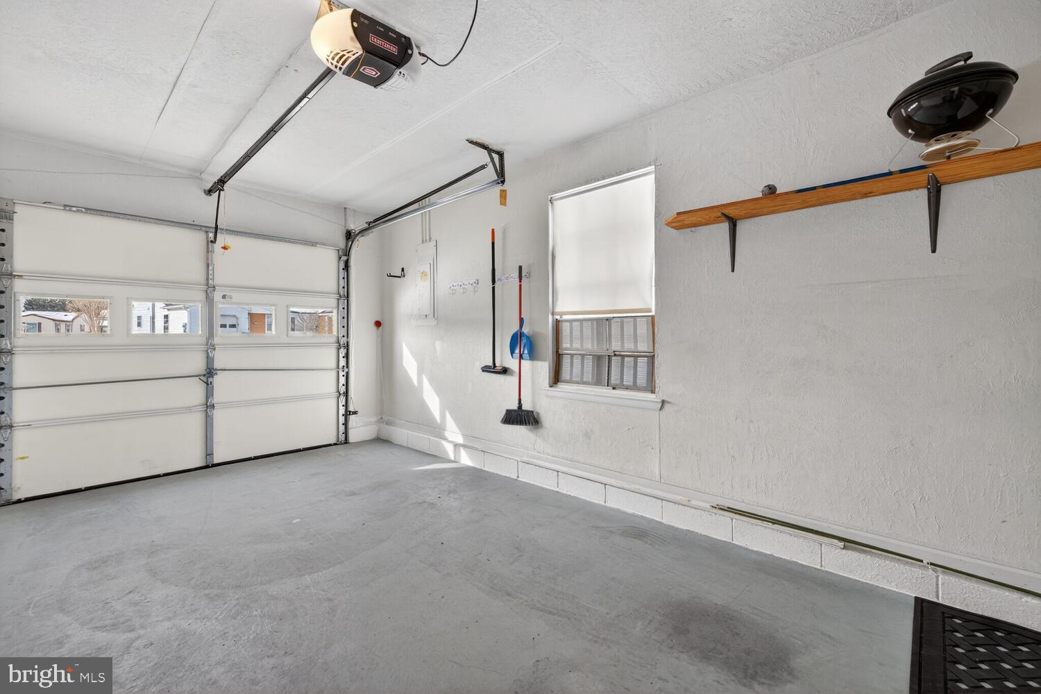 CRESTWOOD VILLAGE - Residential