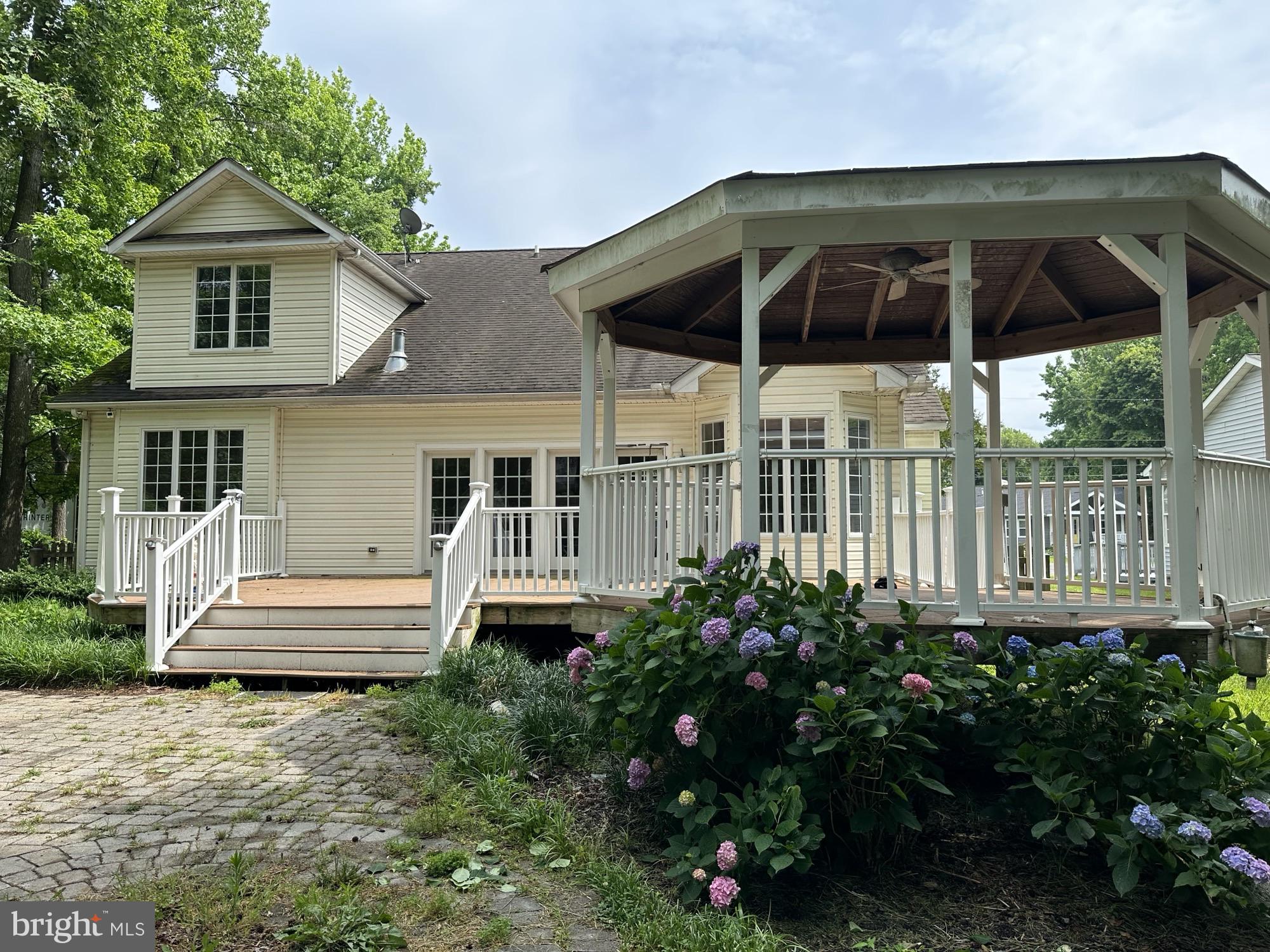 BAY CITY - Residential