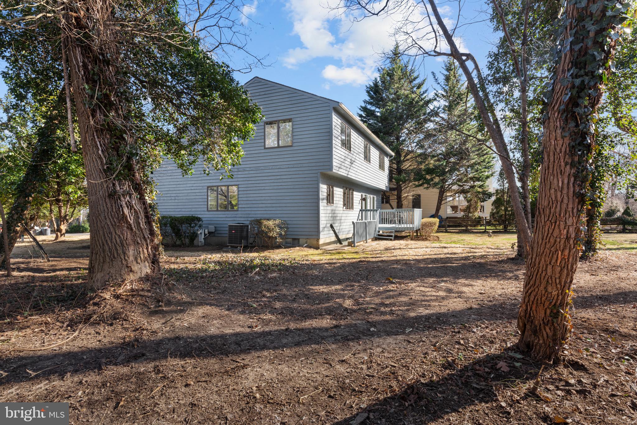 PLEASANT PLAINS - Residential