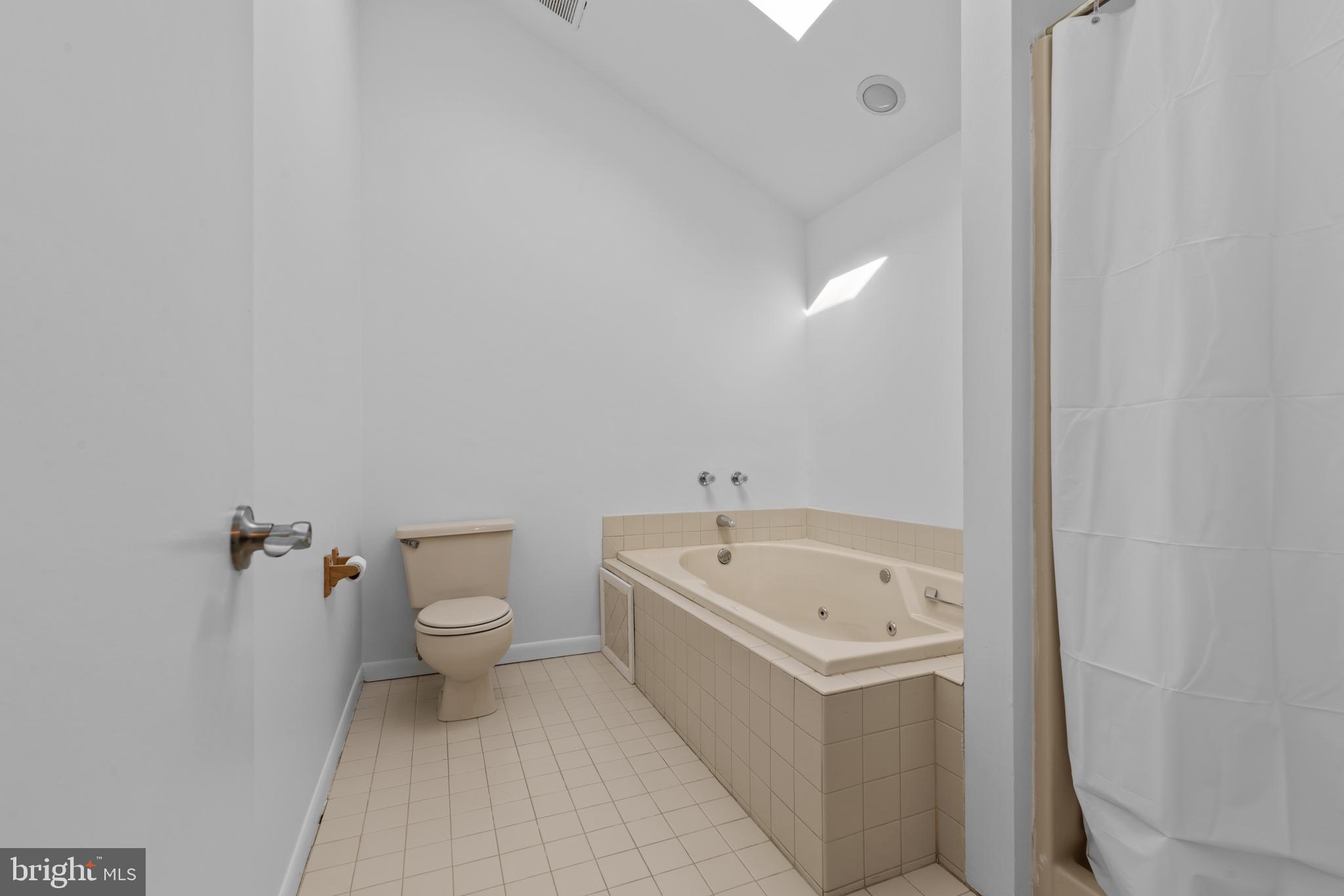 PLEASANT PLAINS - Residential