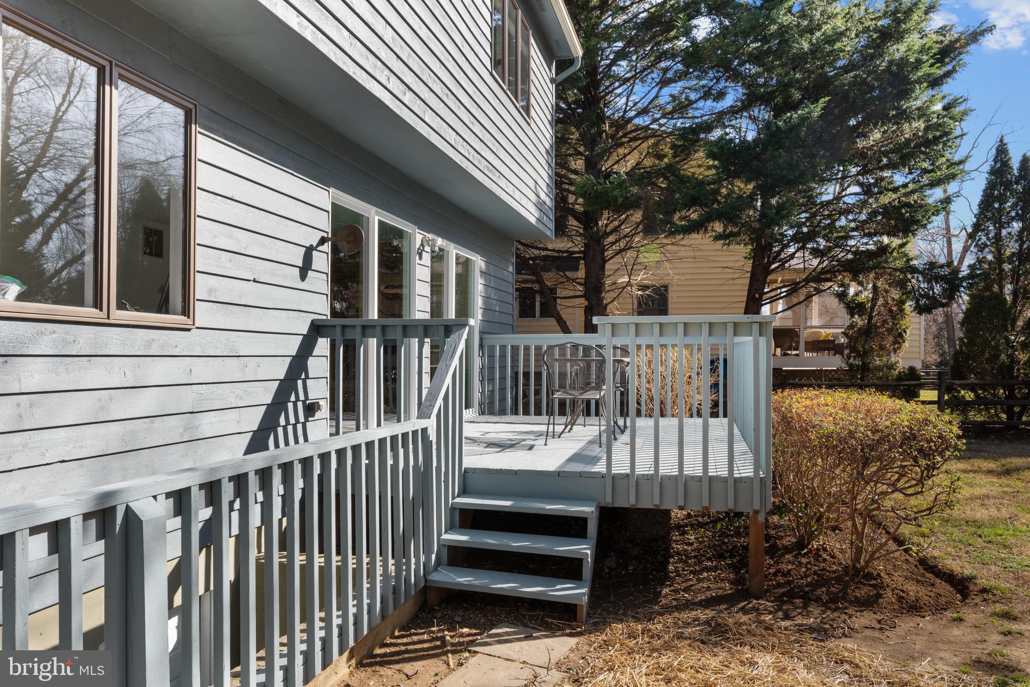 PLEASANT PLAINS - Residential