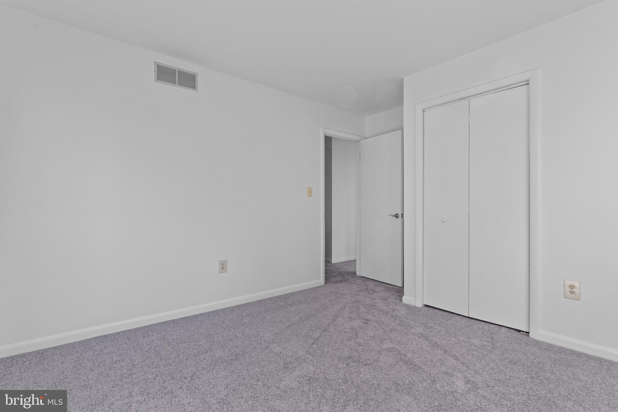 PLEASANT PLAINS - Residential