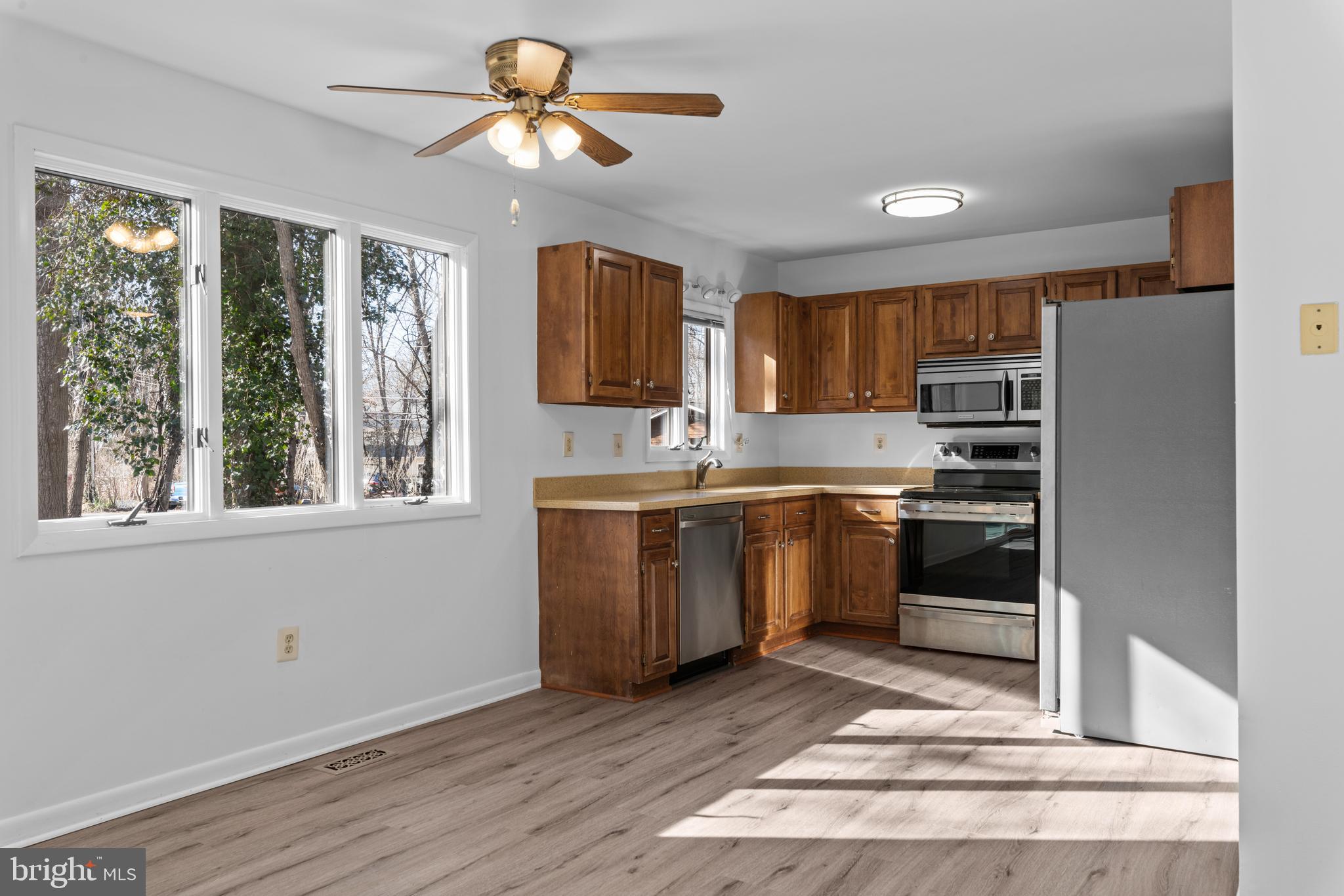 PLEASANT PLAINS - Residential