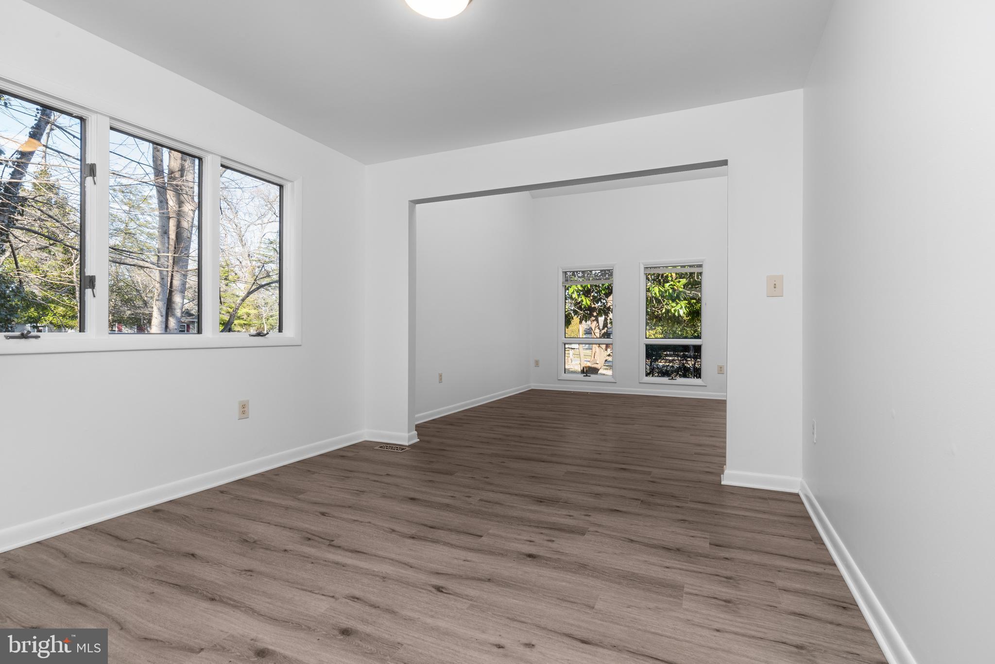 PLEASANT PLAINS - Residential