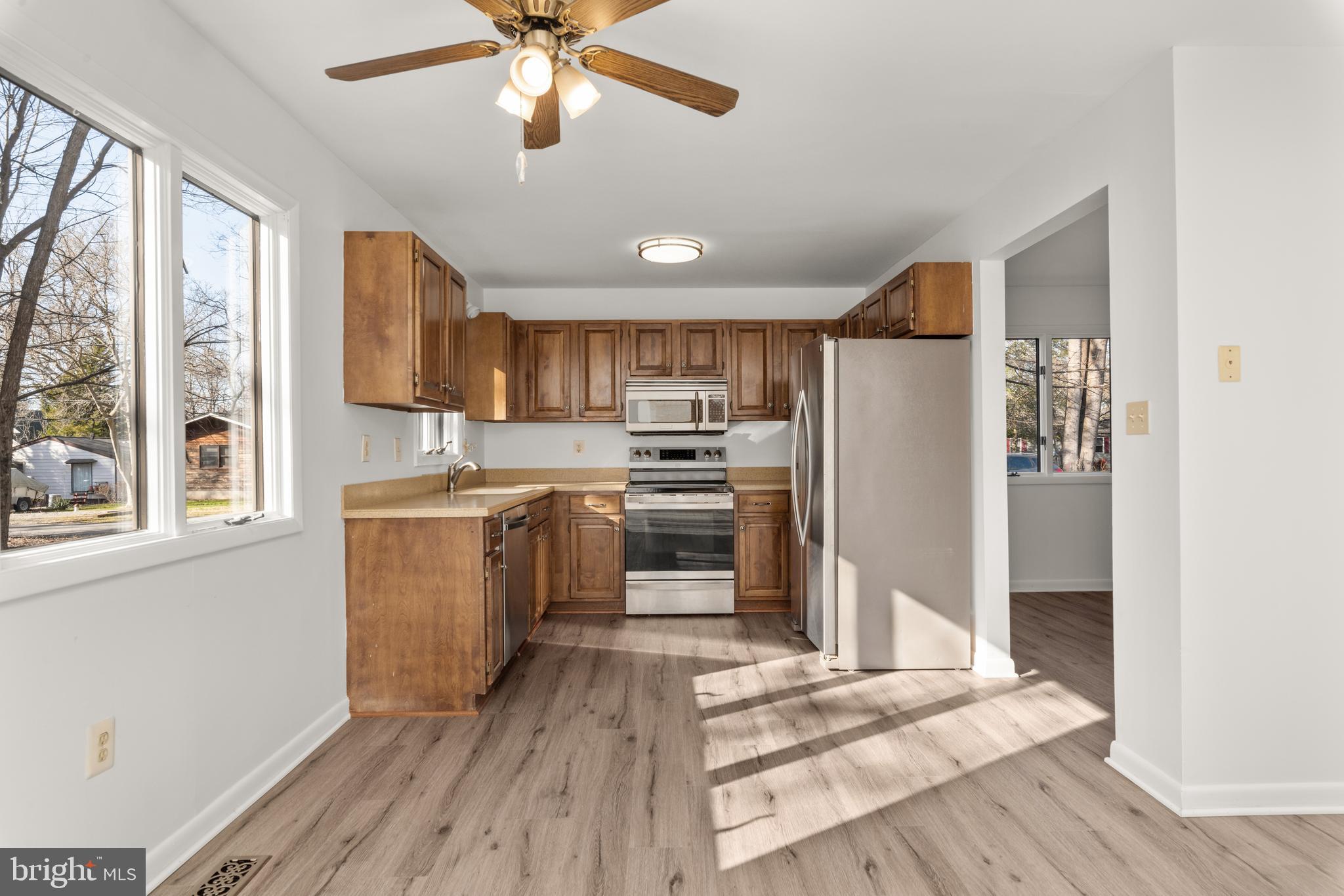 PLEASANT PLAINS - Residential