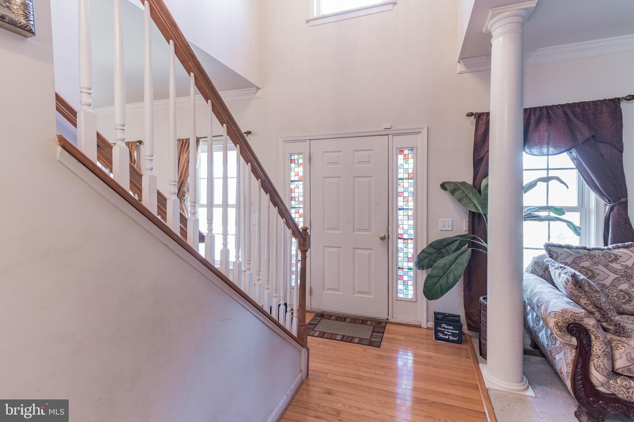 ROYAL HILLS ESTATES - Residential