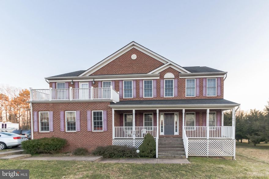 Amazing Colonial Home in the luxurious Royal Hills Estates Subdivision!  Over 3800 SqFt with Below Grade (non taxed) SqFt at 1055.   You'll love this 5 bd/ 5.5 ba Single Family Home in Stafford County!!  This home features a huge MSTR Bed/Bath, 4 bedrooms in total on Upper level -- en suite bed/bath opposite of MSTR Bedroom, while the remaining two bedrooms share a Jack & Jill Bathroom.  Very Open Floor Plan on the Main Level as you transition into the DR / LR areas.  Very Spacious Formal DR/ Sitting Rooms.  The Basement Bedroom/ Bath / Den and Possible Office Space.