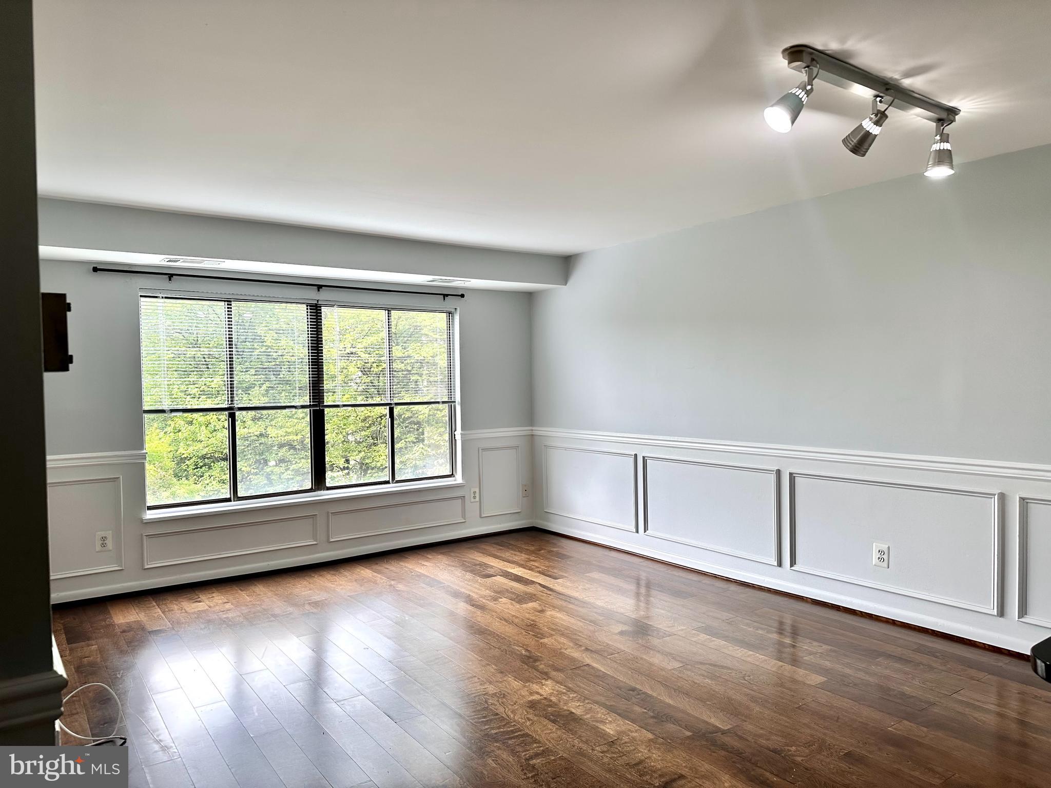 WOODLAKE TOWERS - Residential Lease