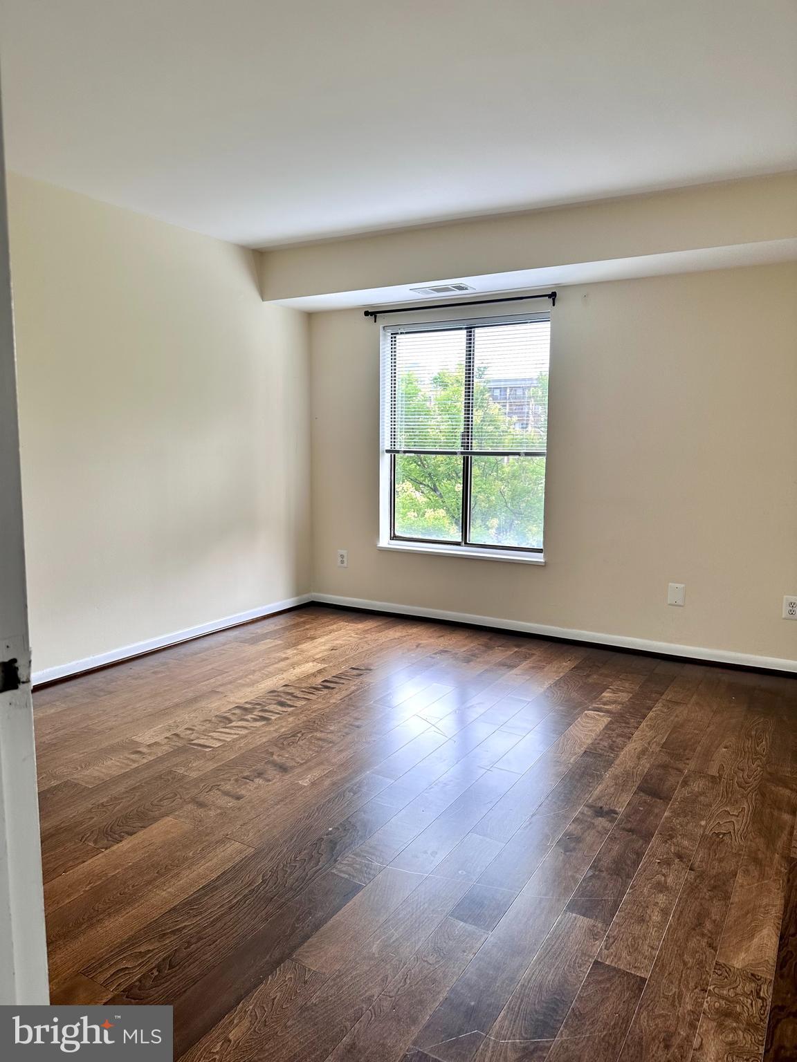 WOODLAKE TOWERS - Residential Lease