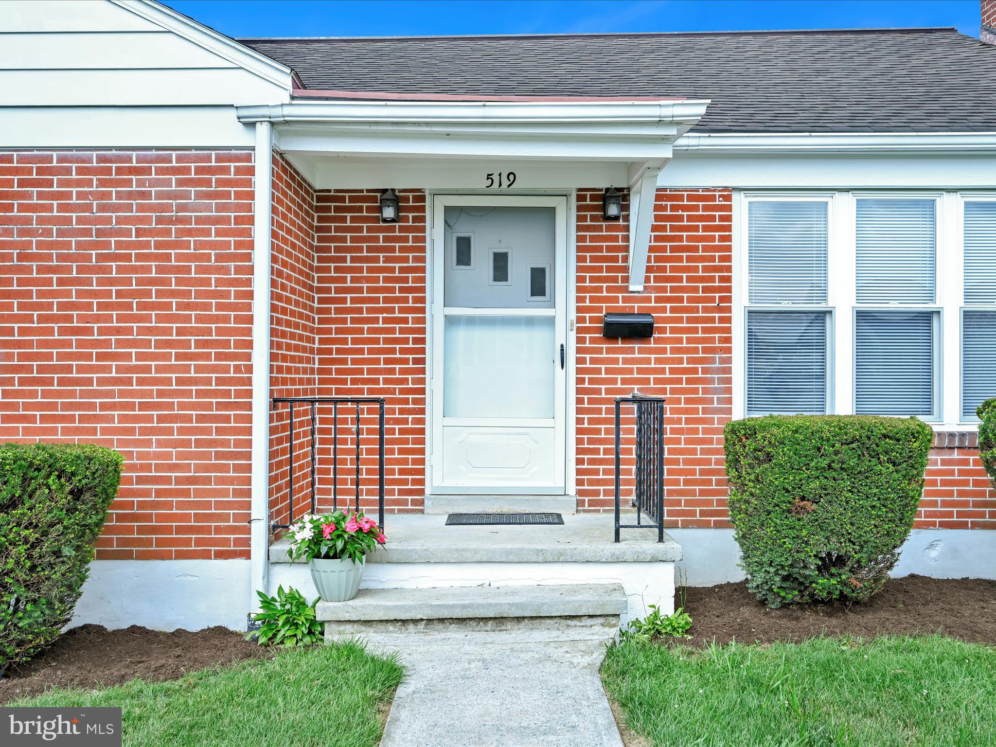 529 N LINCOLN STREET