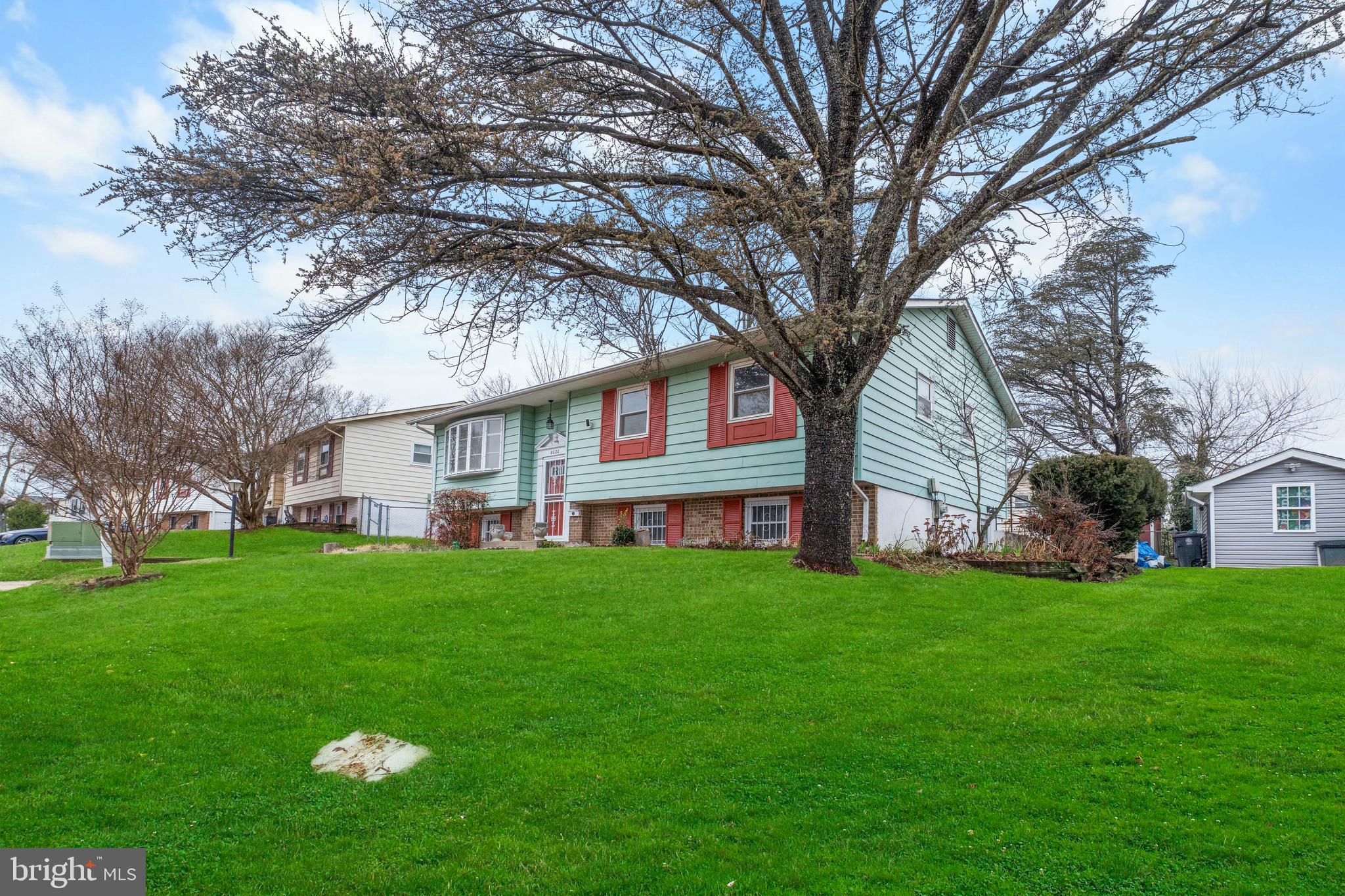 DRESDEN GREEN - Residential