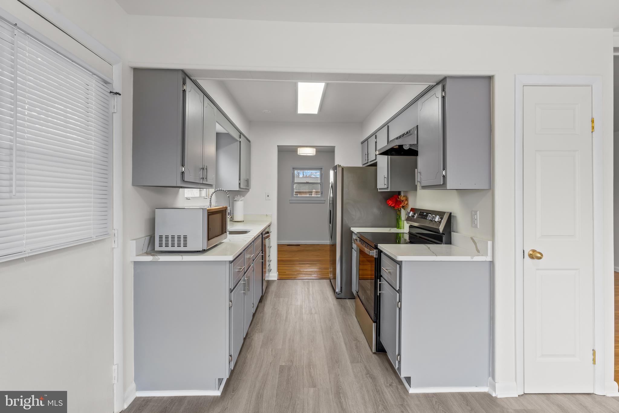 DRESDEN GREEN - Residential