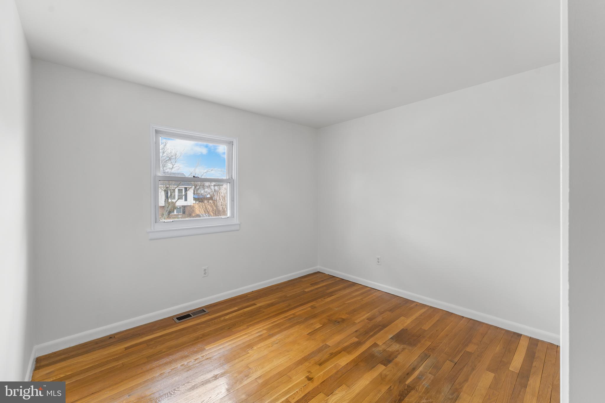 DRESDEN GREEN - Residential