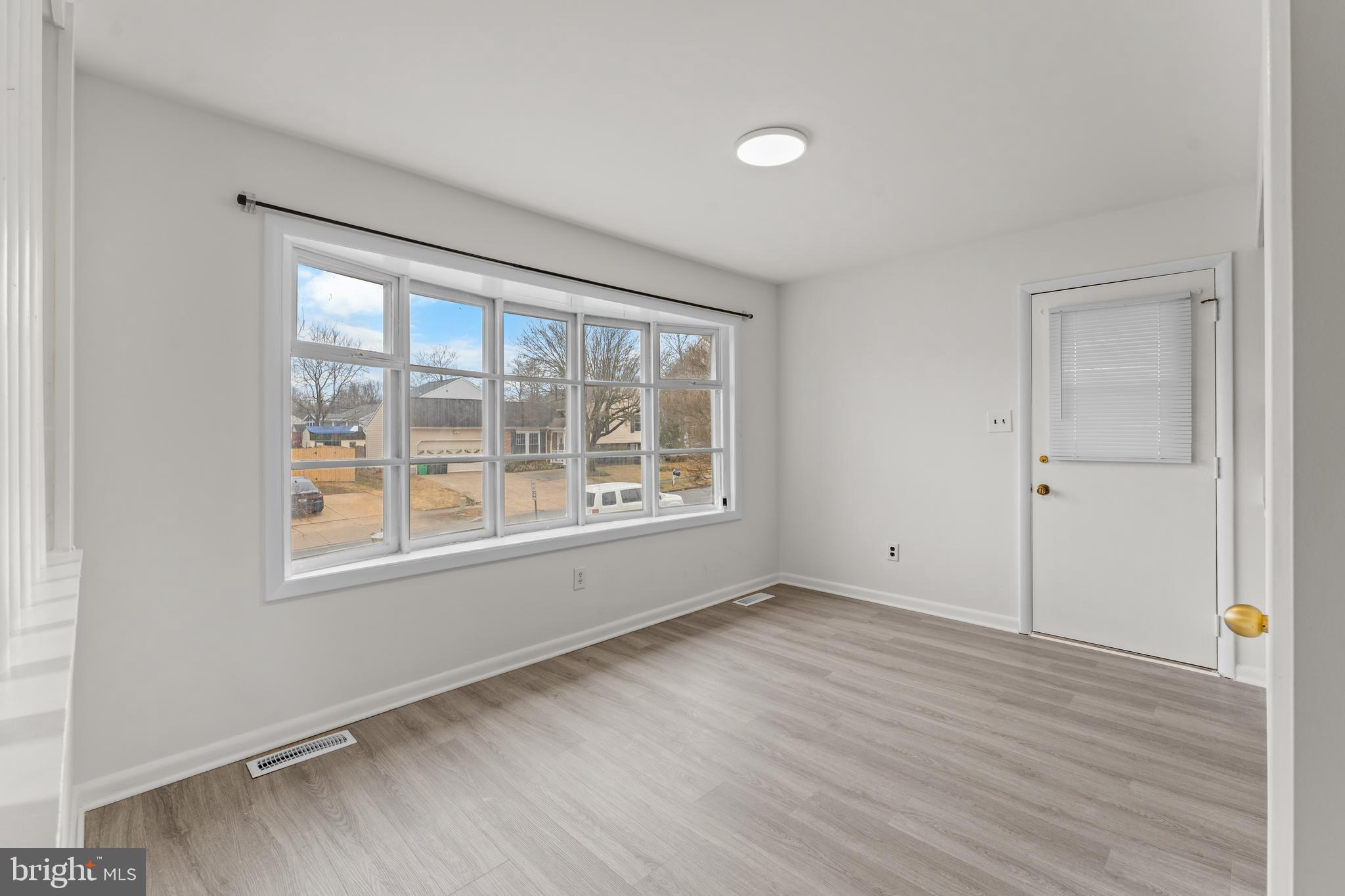 DRESDEN GREEN - Residential