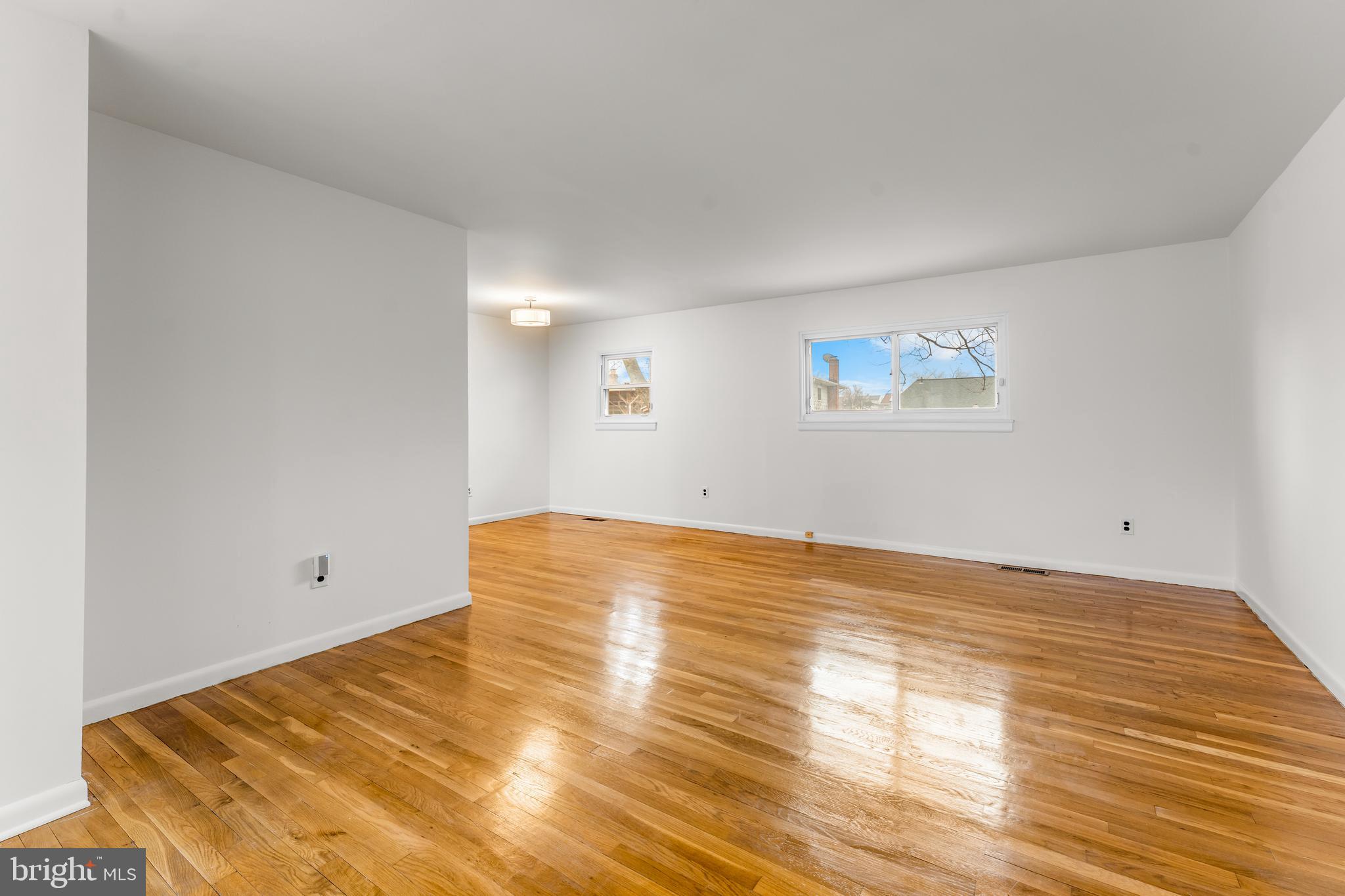 DRESDEN GREEN - Residential