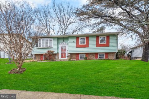 Homes For Sale - 8020 Tiffany Lane<br/> LANHAM, MD 20706