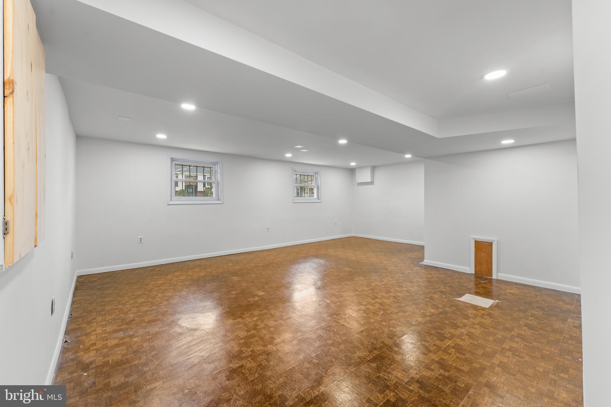 DRESDEN GREEN - Residential