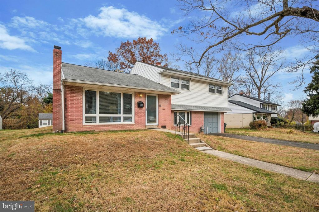 Photo of 7410 Richards Road, ELKINS PARK, PA 19027 (MLS # PAMC2162624)