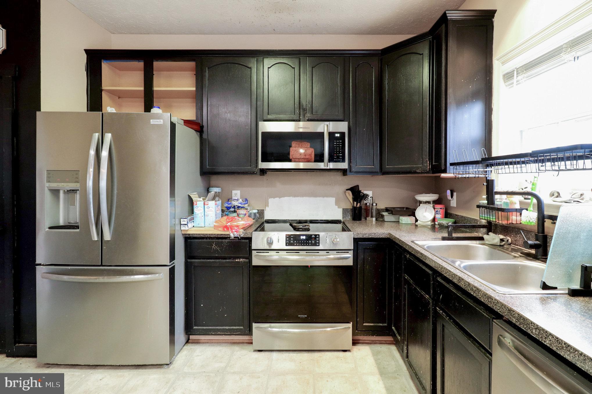 LAKE LAND - Residential