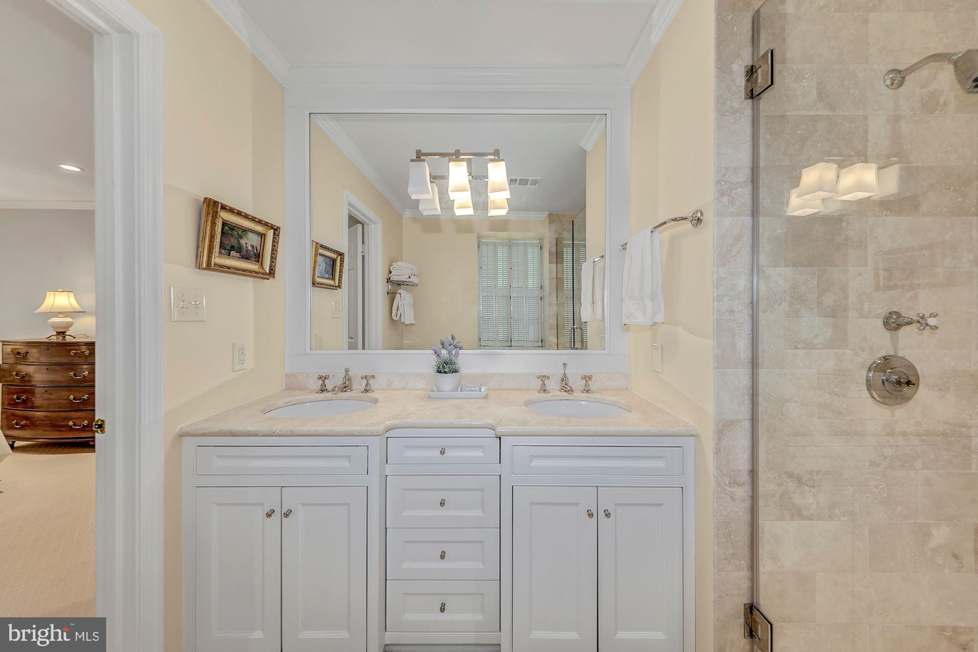 RIVER FALLS - Residential