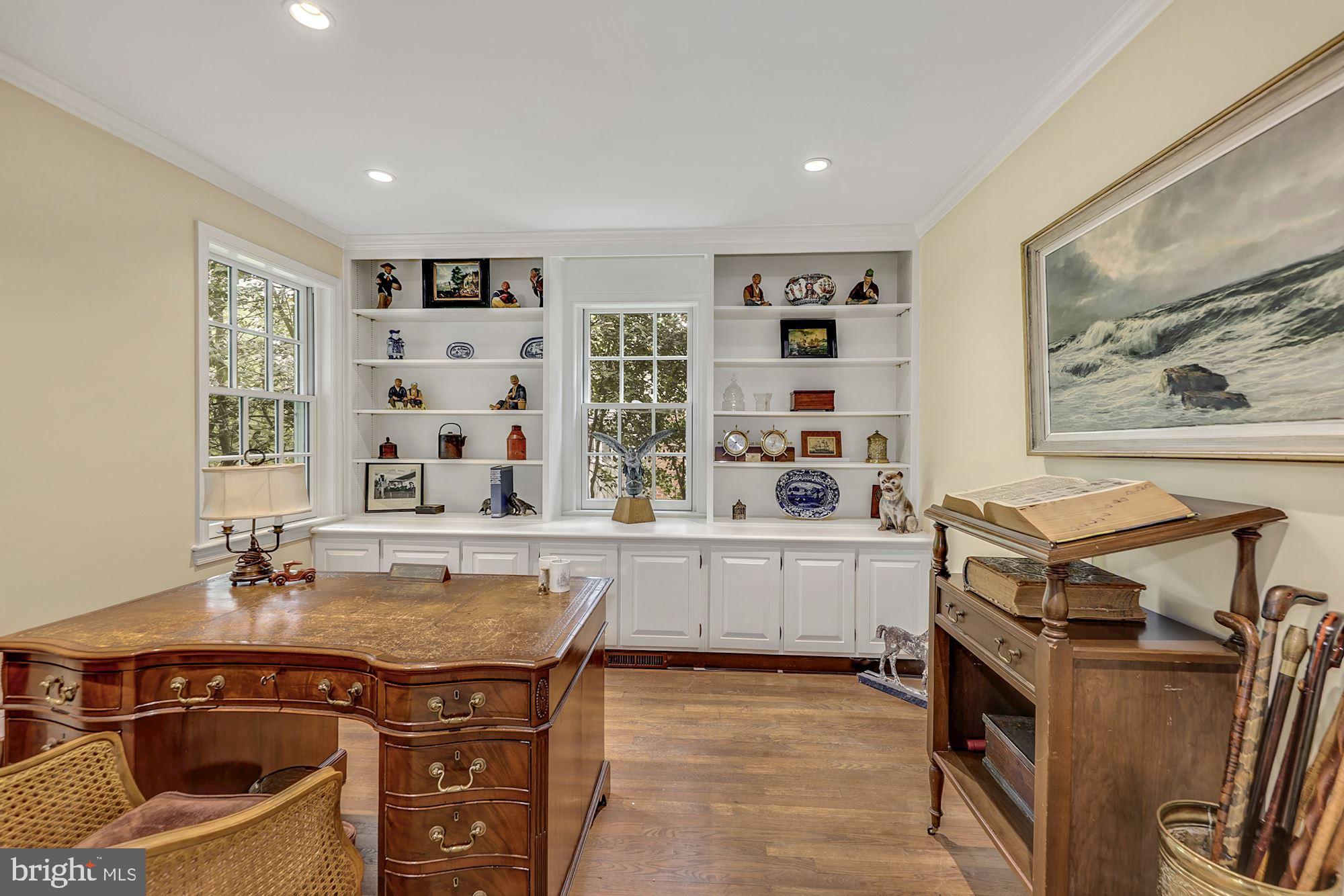 RIVER FALLS - Residential